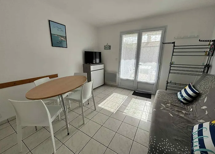 Apartment T2 A 100m De La Avec Parking Privatif - Fr-1-194-359 La Tranche-sur-Mer